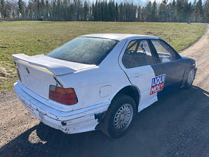 BMW E36 turvapuuriga kere (4 foto / 11)