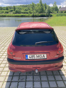 2005 Peugeot 206 (4 foto / 12)