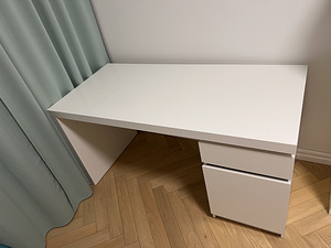 СТОЛ / LAUD — IKEA MALM (3 фото из 5)