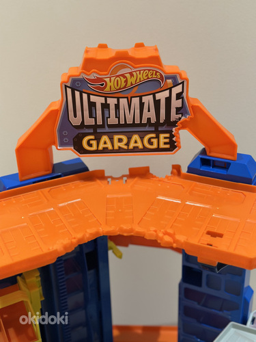 MÄNGUASI — Hot Wheels Ultimate Garage