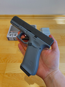 UUS UMAREX Glock 17 gen 5 Airsoft 6mm püstol CO2 Blowback (9 foto / 10)