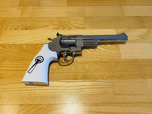 UUS UMAREX SMITH & WESSON 629 6,5 CO2 Revolver (3 foto / 10)