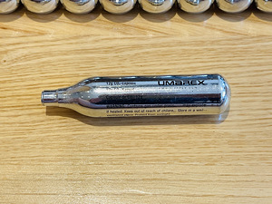 100tk UMAREX CO2 balloon kapsel 12g Airsoft-ile / õhkrelvale (3 foto / 4)