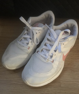 Nike tossud 38 (3 foto / 3)
