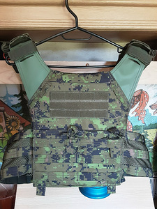 Taktikaline vest (7 foto / 9)