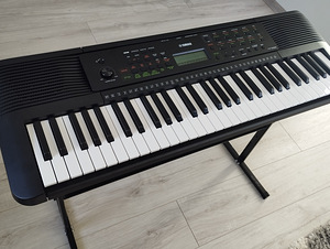 Синтезатор Yamaha PSR-E283 (2 фото из 6)