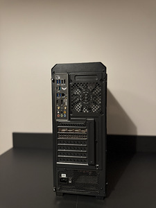 Ryzen 7 5800X + RTX 3060 Ti Gaming PC (4 foto / 5)