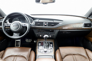 Audi A7 RS-Line Superchaged ABT 3.0 220kW (5 foto / 9)