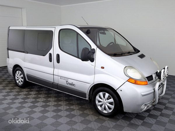Renault Trafic Passenger 2.5 dCi 99kW