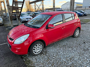 Hyundai i20 Elegance 1.4 74kW (2 foto / 7)