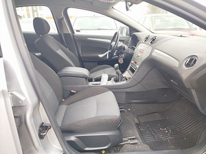 Ford Mondeo Comfort 2.0 107kW (6 foto / 7)