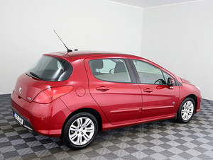 Peugeot 308 Elegance 1.6 88kW (3 foto / 7)