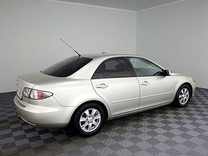 Mazda 6 Elegance Facelift 2.0 108kW (3 foto / 7)