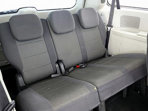 Chrysler Grand Voyager Comfort ATM 2.8 CRDi 120kW (8 foto / 9)