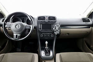 Volkswagen Golf Comfortline ATM 1.6 TDI 77kW (5 foto / 7)