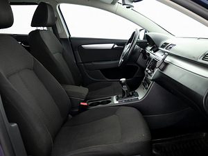 Volkswagen Passat Comfortline 1.6 TDI 77kW (6 foto / 7)