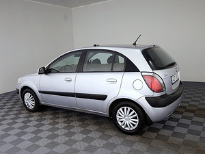 Kia Rio Comfort 1.5 CRDi 81kW (4 foto / 7)