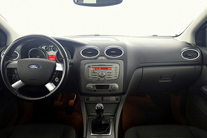 Ford Focus Facelift 1.8 92kW (5 foto / 7)