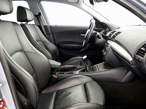 BMW 118 Sportpakett 2.0 95kW (6 foto / 7)