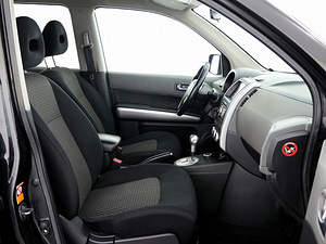 Nissan X-Trail Comfort 4x4 ATM 2.5 124kW (6 foto / 7)