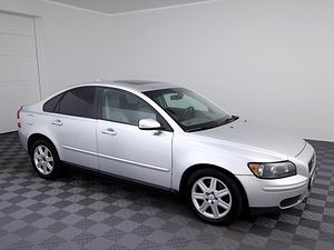 Volvo S40 Summum Facelift LPG ATM 2.4 125kW (1 foto / 7)