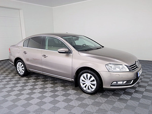 Volkswagen Passat Highline ATM 1.4 110kW (1 foto / 8)