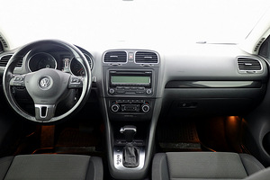 Volkswagen Golf Comfortline ATM 1.4 90kW (5 foto / 7)