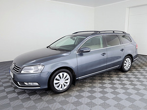 Volkswagen Passat Comfortline 1.6 TDI 77kW (2 foto / 8)