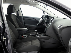 Citroen C4 Elegance 1.4 70kW (6 foto / 7)