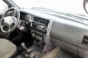 Mitsubishi L200 Pickup 2.5 Di-D 73kW (5 foto / 7)