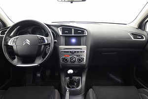 Citroen C4 Elegance Facelift 1.2 81kW (5 foto / 7)