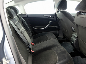 Citroen C5 Comfort 2.0 HDi 100kW (7 foto / 8)