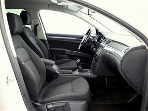 Skoda Superb Comfortline 1.8 118kW (6 foto / 7)