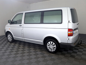 Volkswagen Transporter Passenger 2.5 TDI 96kW (4 foto / 8)