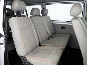 Volkswagen Transporter Passenger 2.5 TDI 96kW (7 foto / 8)