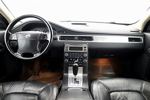 Volvo XC70 Summum ATM 2.4 D5 136kW (5 foto / 7)