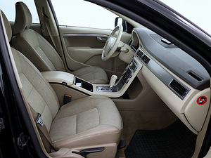 Volvo XC70 Summum ATM 2.4 D5 136kW (6 foto / 7)