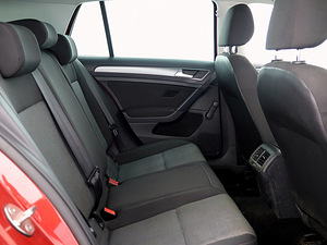 Volkswagen Golf Comfortline Facelift 1.2 63kW (7 foto / 8)