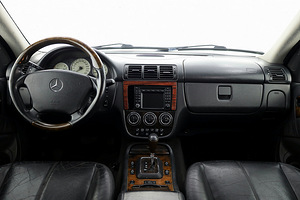 Mercedes-Benz ML 55 AMG Luxury 5.4 255kW (5 foto / 9)