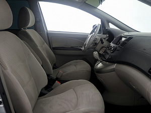 Mitsubishi Grandis Comfort LPG ATM 2.4 121kW (6 foto / 9)