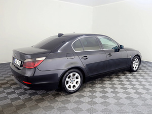 BMW 530 Executive ATM 3.0 D 160kW (3 foto / 7)