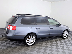 Volkswagen Passat Comfortline Facelift 2.0 TDI 81kW (3 foto / 7)