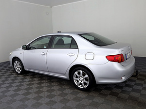 Toyota Corolla Linea Sol LPG ATM 1.6 91kW (4 foto / 8)