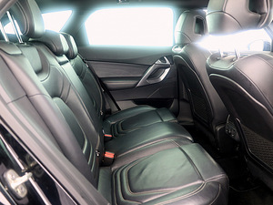 Citroen DS5 Exclusive Hybrid 4x4 ATM 2.0 HDi 120kW (7 foto / 9)