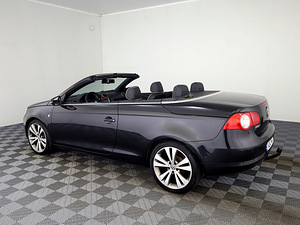Volkswagen Eos Individual ATM 2.0 TDI 103kW (4 foto / 9)