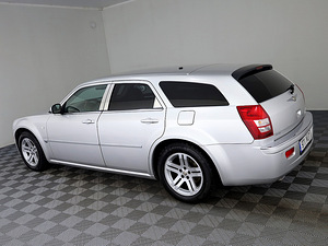 Chrysler 300 C Limited ATM 3.0 CRD 160kW (4 foto / 7)