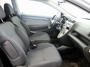 Honda Civic Sport ATM 1.6 81kW (6 foto / 7)