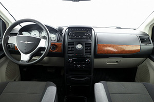 Chrysler Grand Voyager Comfort ATM 2.8 CRDi 120kW (5 foto / 9)