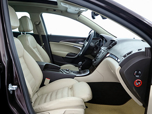 Opel Insignia Sports Tourer Cosmo 2.0 CDTi 118kW (6 foto / 8)
