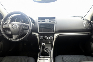Mazda 6 Elegance Facelift 2.0 114kW (5 foto / 7)